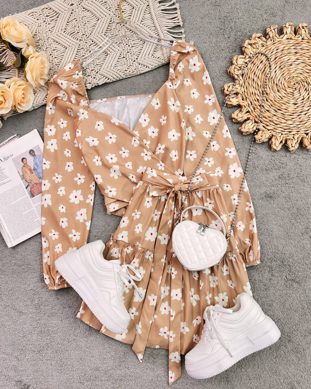 CONJUNTO CARLOTTA