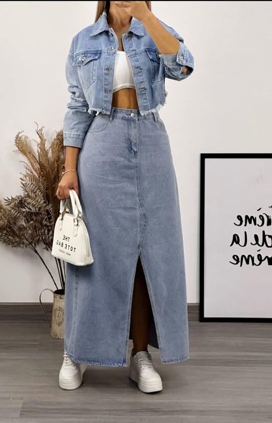 CHAQUETA EN JEANS